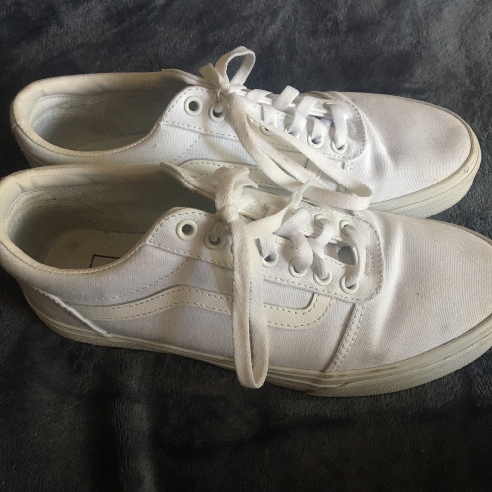 Whit vans
